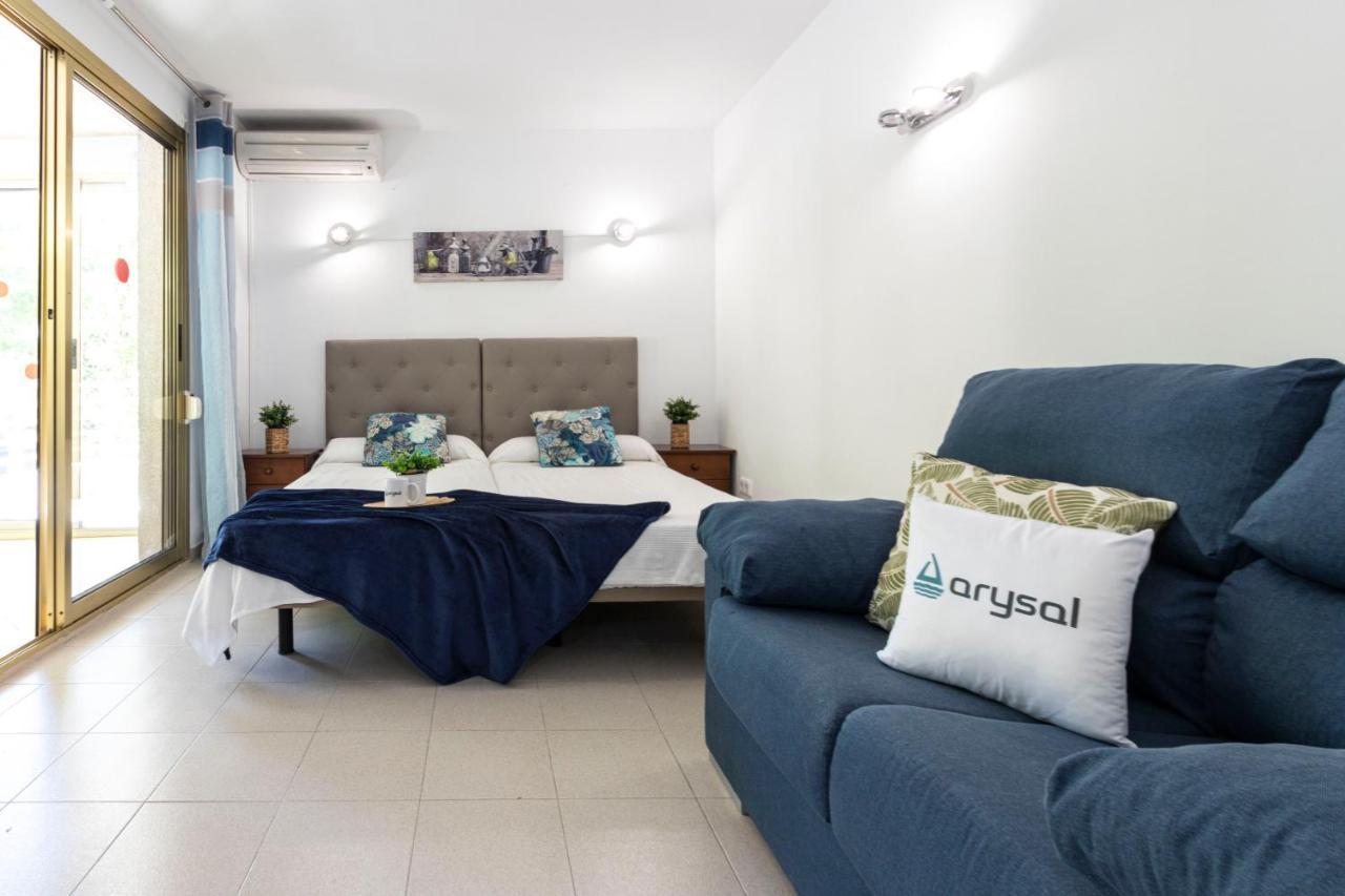Estudio A 100 Metros De La Playa ซาลอว์ ภายนอก รูปภาพ